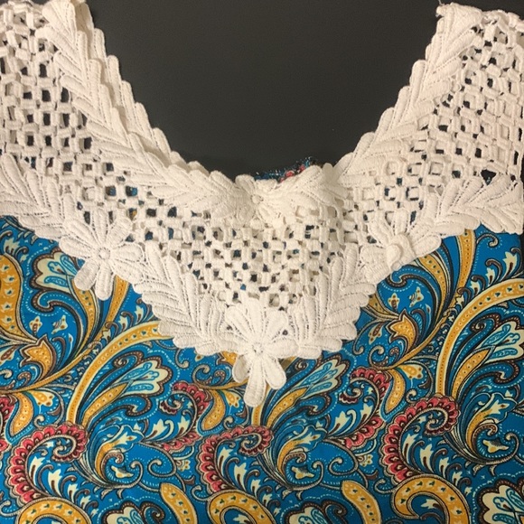 Paisley pattern Top - Picture 2 of 5